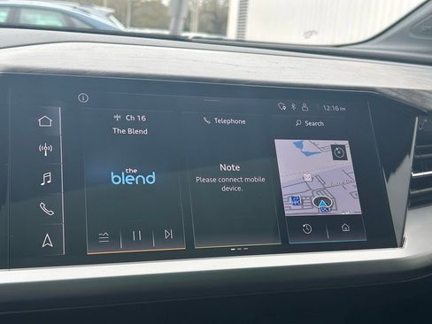 Used 2023 Audi Q4 e-tron Premium Plus w/ Premium Plus image 15