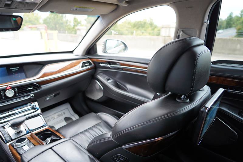 Used 2019 Genesis G90 5.0 Ultimate RWD image 53