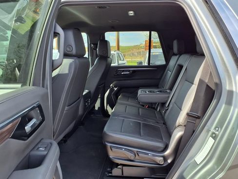 Used 2025 Chevrolet Tahoe LT AWD/4WD image 11