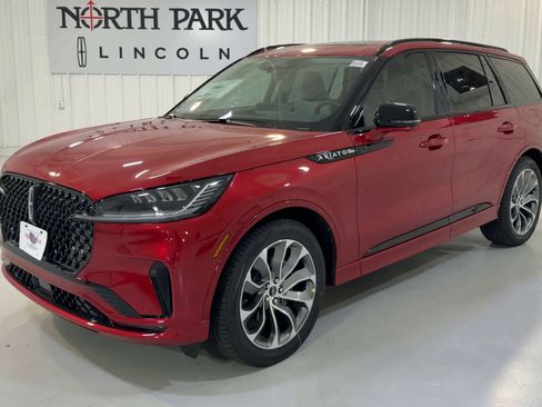 New 2026 Lincoln Aviator 2WD image 5