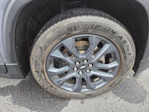 Used 2020 Chevrolet Traverse RS w/ LPO, Floor Liner Package AWD/4WD image 32