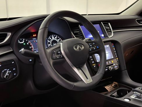 Used 2023 INFINITI QX50 Luxe AWD/4WD image 21