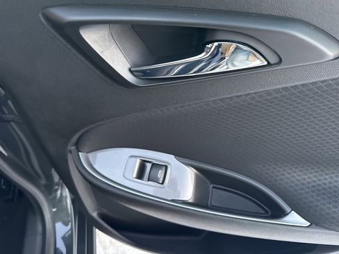 Used 2017 Chevrolet Malibu LS image 25