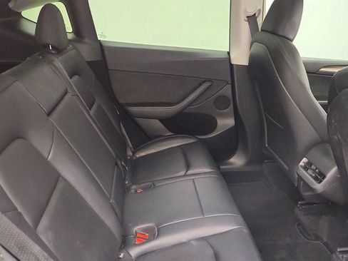 Used 2023 Tesla Model Y Performance AWD/4WD image 28