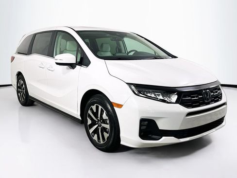 Used 2026 Honda Odyssey EX-L image 2
