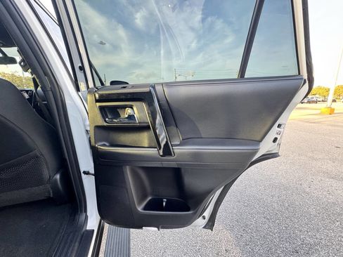 Used 2019 Toyota 4Runner SR5 image 19