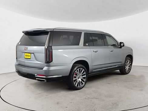 Certified 2025 Cadillac Escalade ESV Premium Luxury Platinum AWD/4WD image 5