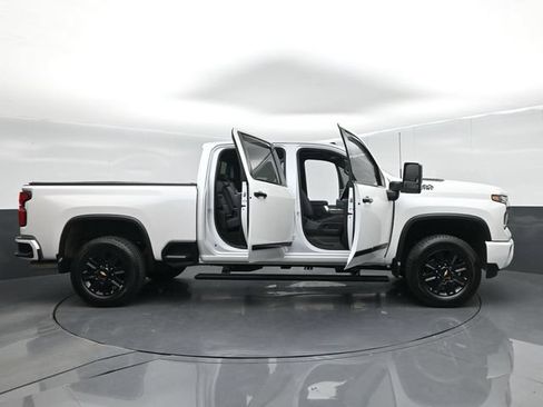 Used 2024 Chevrolet Silverado 3500 High Country w/ High Country Premium Package AWD/4WD image 69