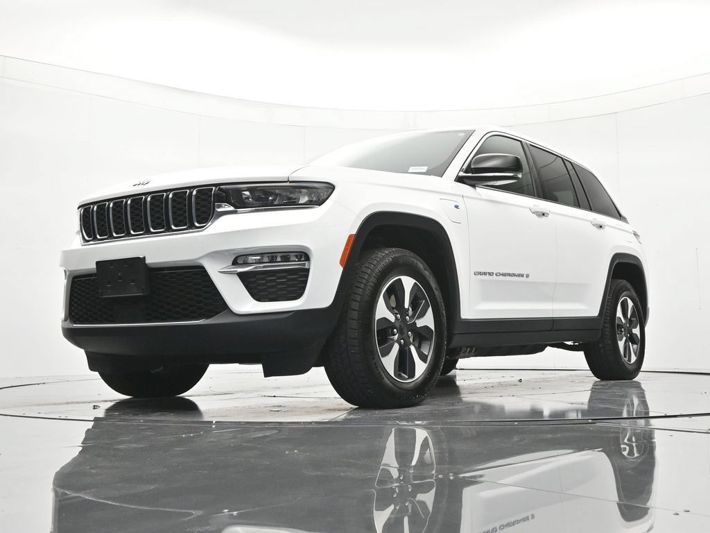 Used 2024 Jeep Grand Cherokee Limited 4xe AWD/4WD image 39