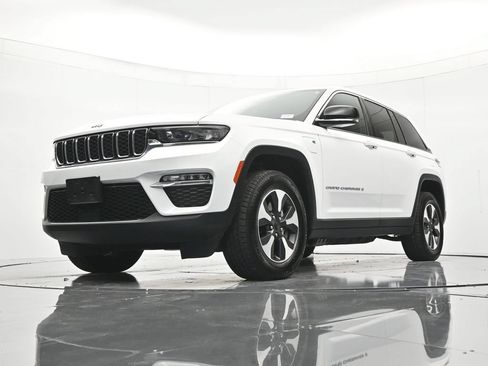 Used 2024 Jeep Grand Cherokee Limited 4xe AWD/4WD image 39