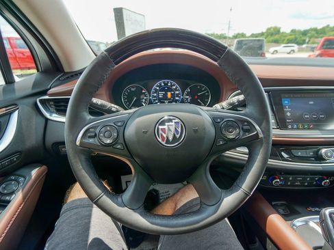 Used 2021 Buick Enclave Avenir w/ Avenir Technology Package image 21