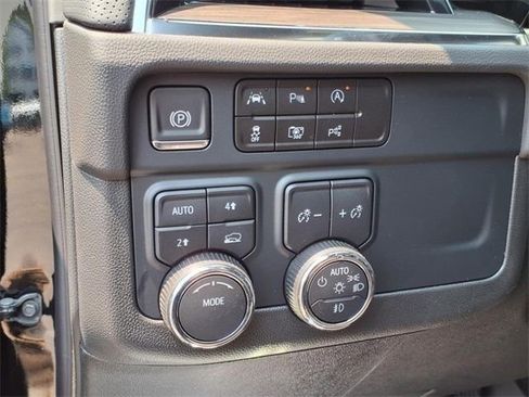 New 2025 Chevrolet Tahoe Premier image 18