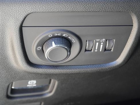 Used 2024 Jeep Grand Cherokee Altitude RWD image 22