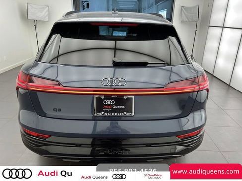 Used 2024 Audi Q8 e-tron Premium Plus image 5