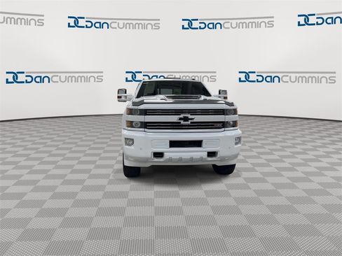 Used 2018 Chevrolet Silverado 2500 LTZ image 3