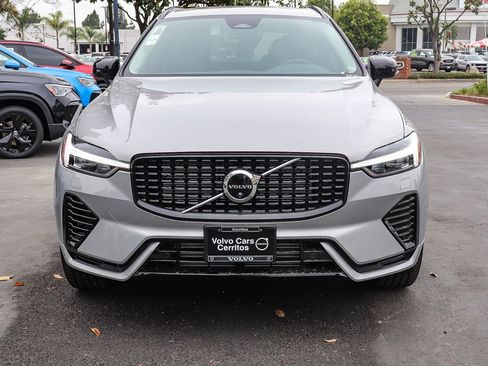 New 2025 Volvo XC60 T8 Plus w/ Climate Package PRO image 2