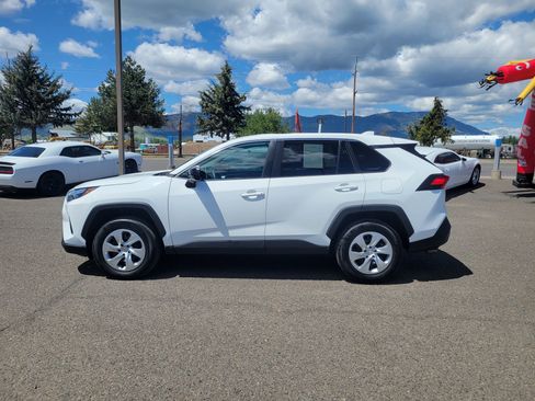 Used 2023 Toyota RAV4 LE AWD/4WD image 13