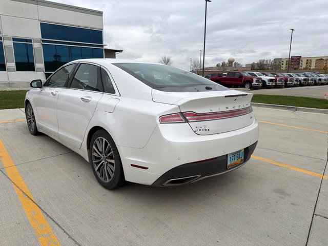 Used 2019 Lincoln MKZ Reserve FWD image 5