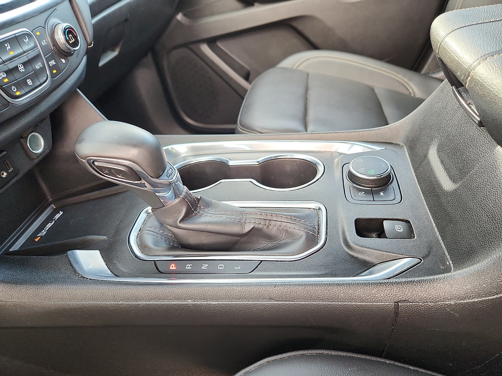 Used 2023 Chevrolet Traverse LT AWD/4WD image 20