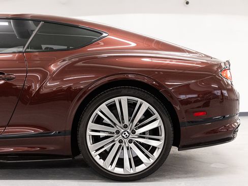 Used 2022 Bentley Continental GT Speed image 14