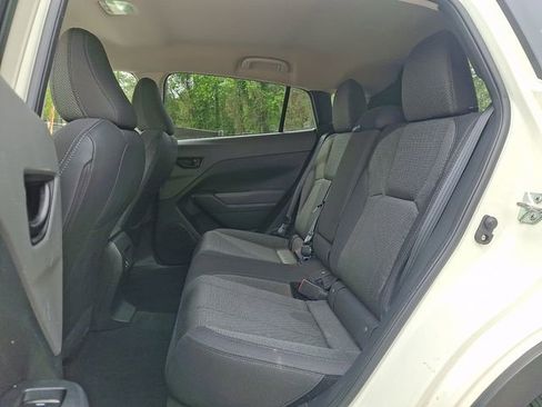 Used 2024 Subaru Crosstrek 2.0i Premium image 12