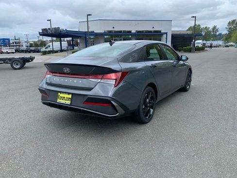 New 2026 Hyundai Elantra Sport FWD image 5