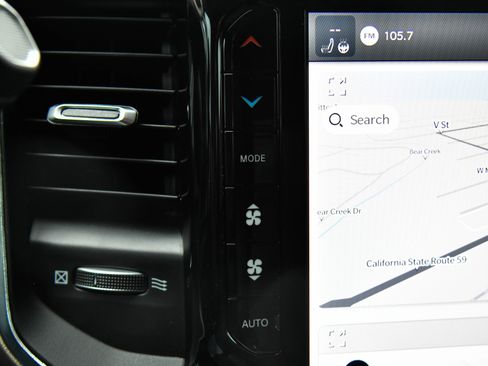 Used 2024 RAM 2500 Laramie image 29