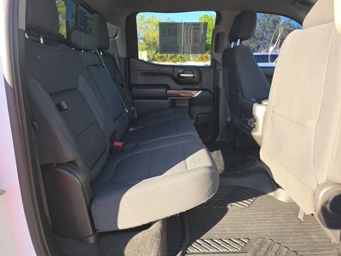 Used 2021 Chevrolet Silverado 1500 LT Trail Boss w/ Convenience Package II image 31