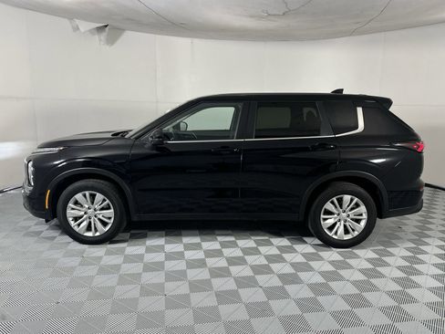 Used 2025 Mitsubishi Outlander ES FWD image 5