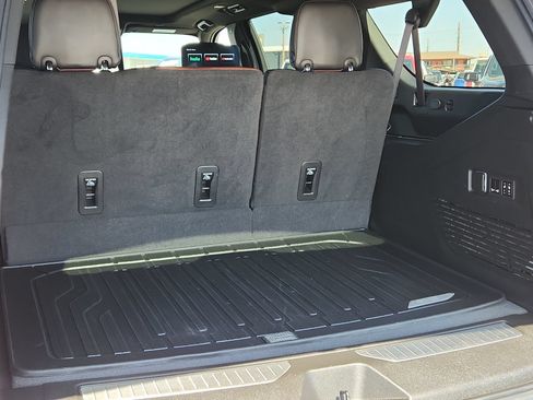 Used 2023 GMC Yukon XL Denali Ultimate w/ LPO, Floor Liner Package AWD/4WD image 8