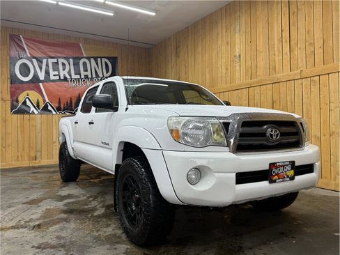 Used 2010 Toyota Tacoma 4x4 Double Cab image 1