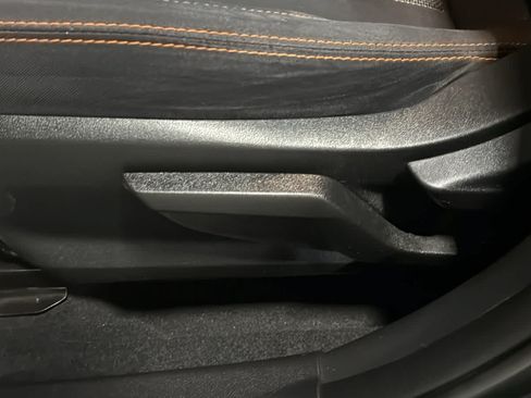 Used 2019 Subaru Crosstrek 2.0i Premium AWD/4WD image 21
