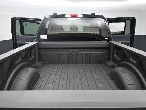 New 2026 Ford F250 Lariat w/ Black Appearance Package AWD/4WD image 12