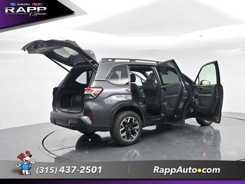Used 2025 Subaru Forester Premium AWD/4WD image 51