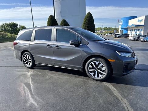 New 2026 Honda Odyssey EX-L image 1