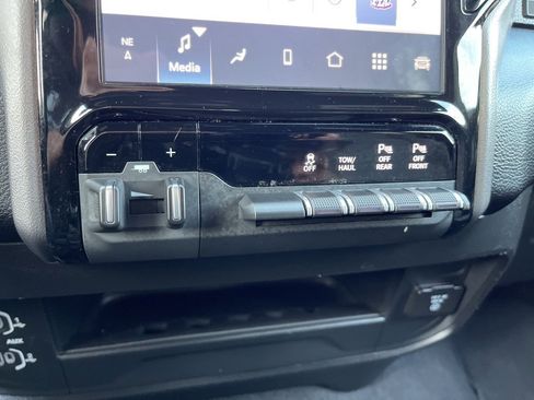 Used 2024 RAM 2500 Big Horn w/ Night Edition image 16