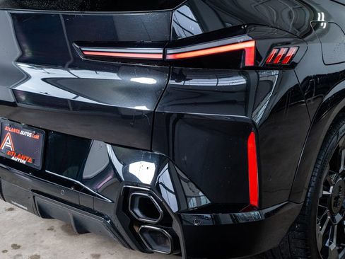 Used 2023 BMW XM Base image 27