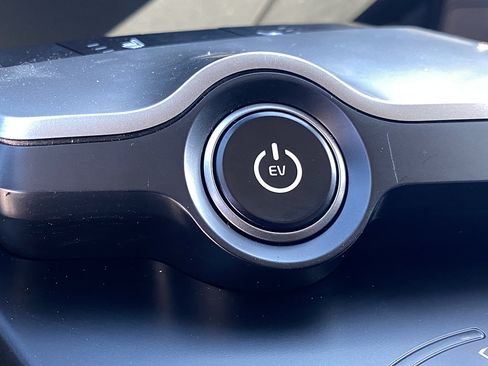 New 2026 Kia EV6 Light RWD image 16