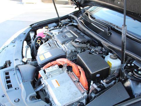 Used 2015 Toyota Camry XLE w/ Moonroof Package FWD image 38