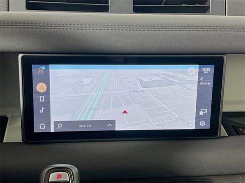 Used 2023 Land Rover Defender 110 X-Dynamic SE image 13