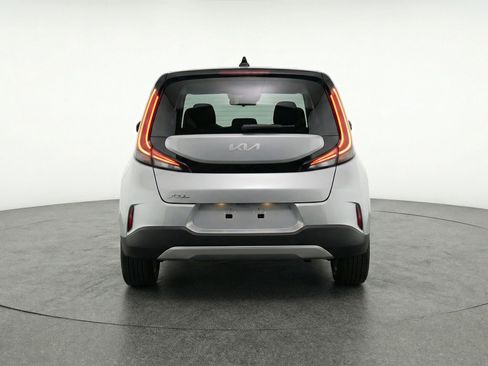 Used 2025 Kia Soul LX w/ LX Technology Package image 7