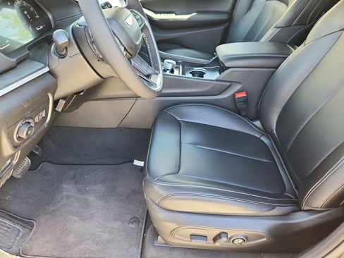 New 2026 Jeep Grand Cherokee L Limited w/ Limited Altitude Package image 7