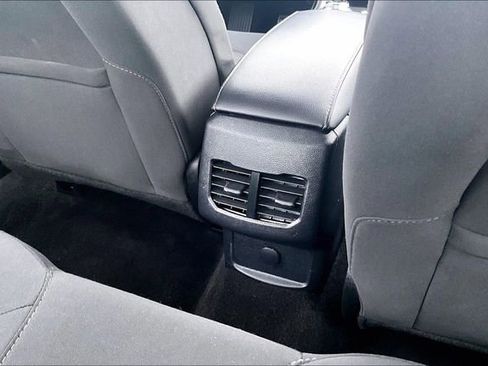 Used 2019 Ford Fusion SE image 10