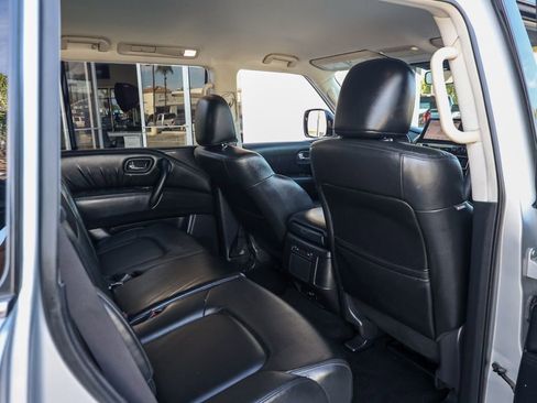 Used 2022 Nissan Armada SV image 17