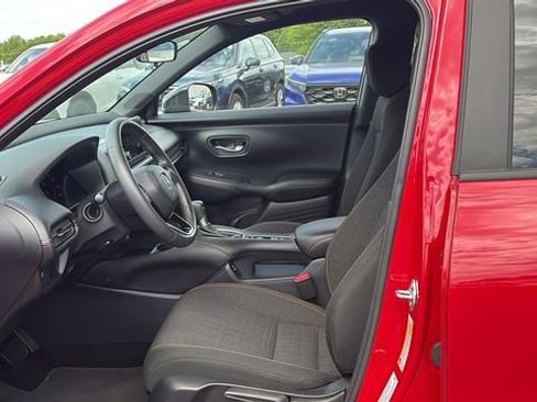 Used 2025 Honda HR-V Sport image 10