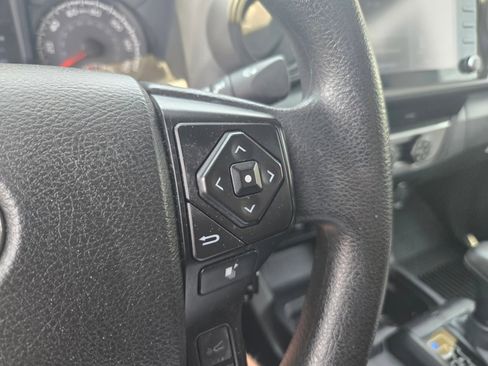 Used 2022 Toyota Tacoma SR image 22