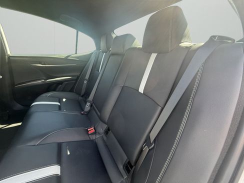 Used 2025 Toyota Camry SE FWD image 25