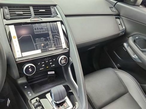 Used 2024 Jaguar E-PACE R-Dynamic SE image 43