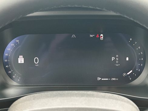 Used 2026 Volvo XC40 B5 Plus AWD/4WD image 29