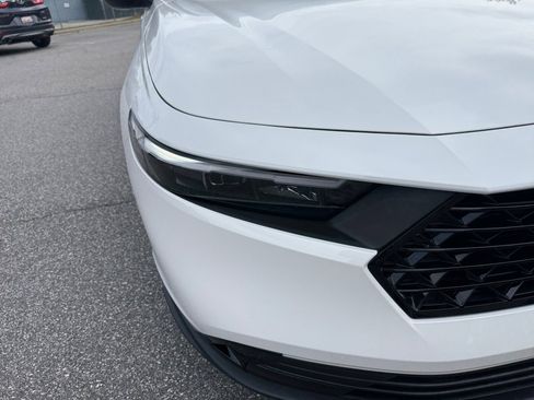 New 2025 Honda Accord SE image 24